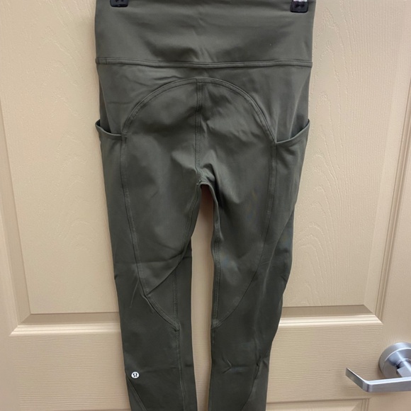 lululemon All The Right Places Crop legging, Size 4, Dark Olive, NWOT - Picture 3 of 3